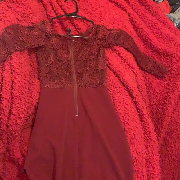 tight fitting - Picture 3 of 3